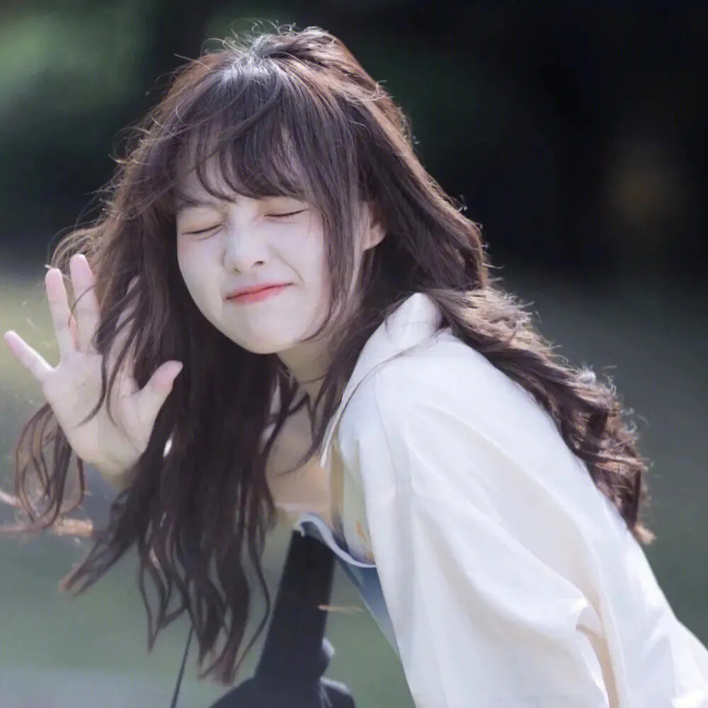 明天，我会成为谁的女友